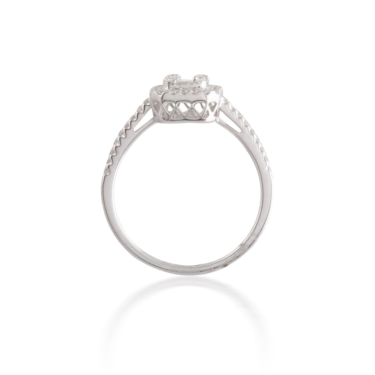 Baguette and Round Diamond Cluster Ring