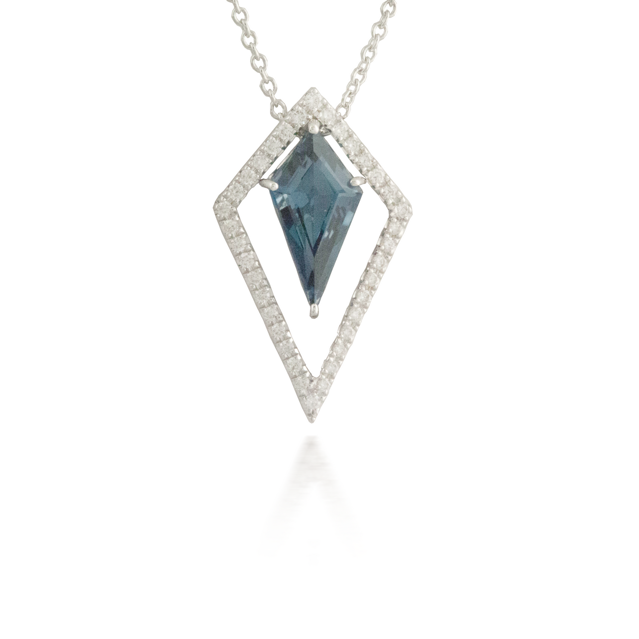 Blue Topaz White Gold Pendant 2