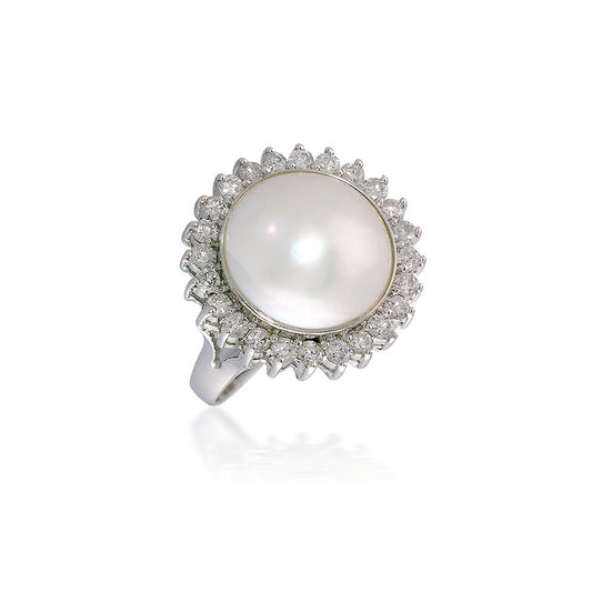 Mobe Pearl Diamond Halo Ring